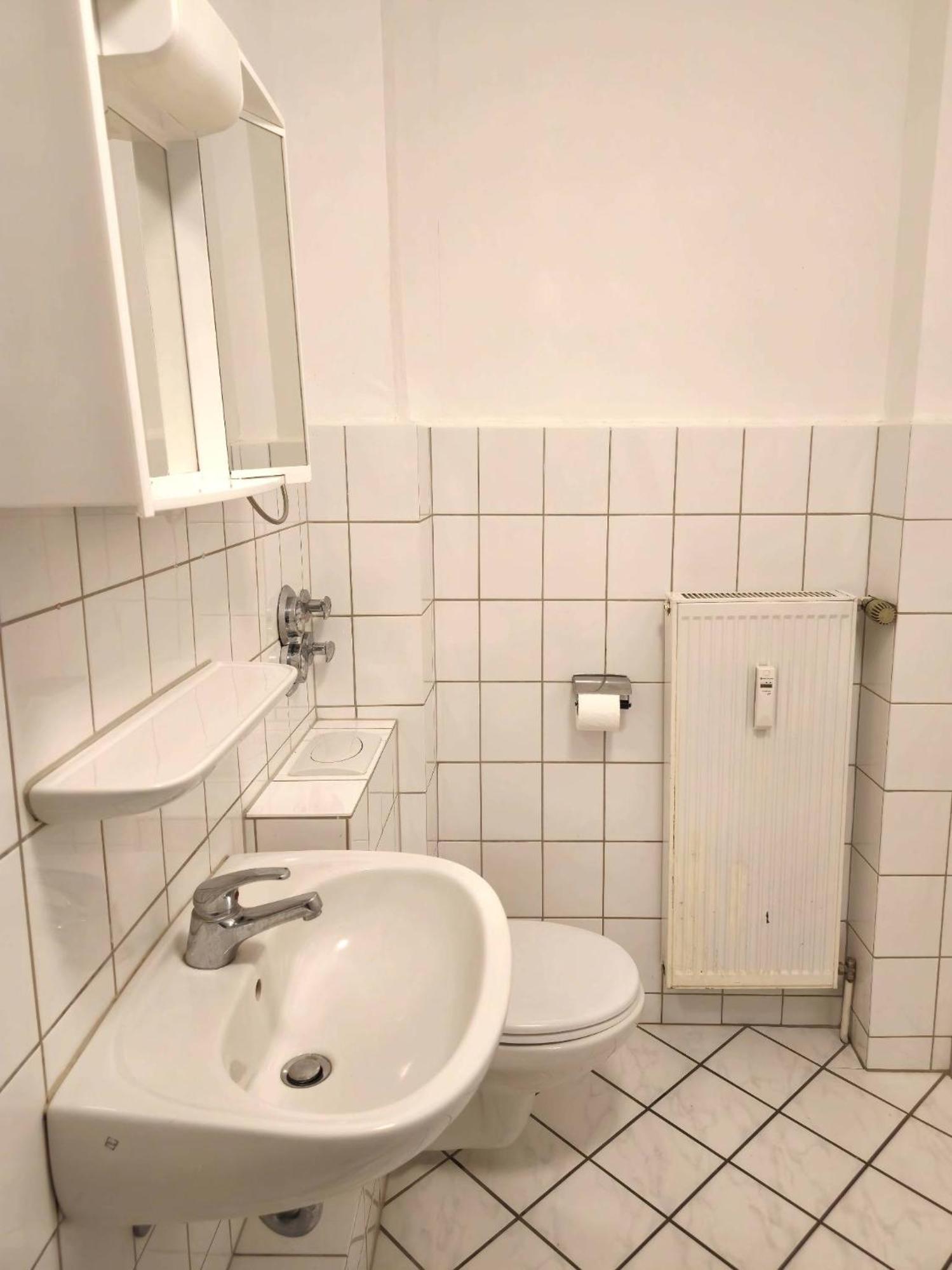 1,5 Z Apartment mit Balkon direkt am Hauptbahnhof Neumünster Exterior foto